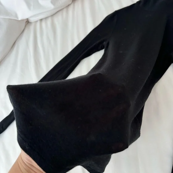 Wilfred Huet Turtleneck - Picture 5 of 7